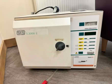 Photo of free Non vacuum autoclave (Crowthorne RG45) #1