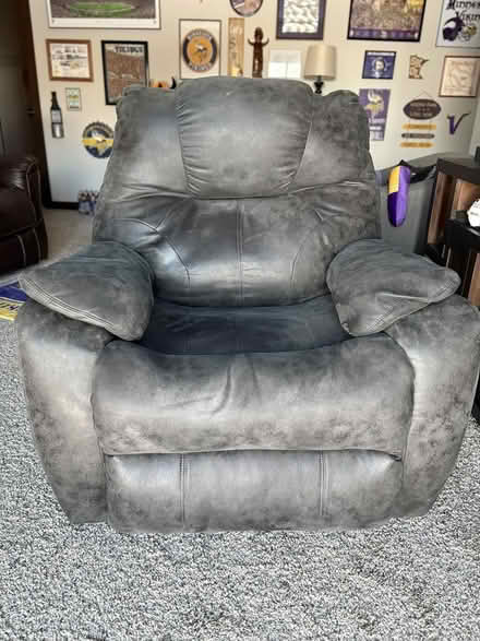 Photo of free Rocker Recliner (Shakopee) #1