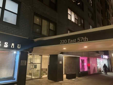 Photo of free Antique chair (Bronx) #3