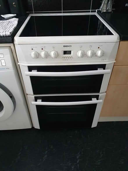 Photo of free Beko Electric white double oven/grl (wa72ds) #1