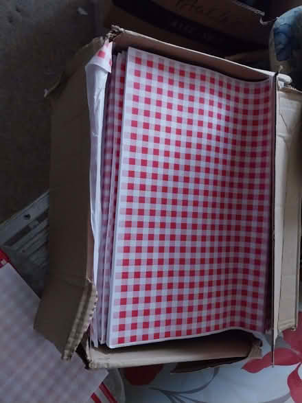 Photo of free Display paper for cakes and gifts (Fairfield Park) #2
