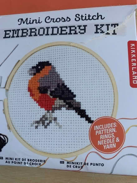 Photo of free X-stitch kit (St. Clair & Victoria Park) #1