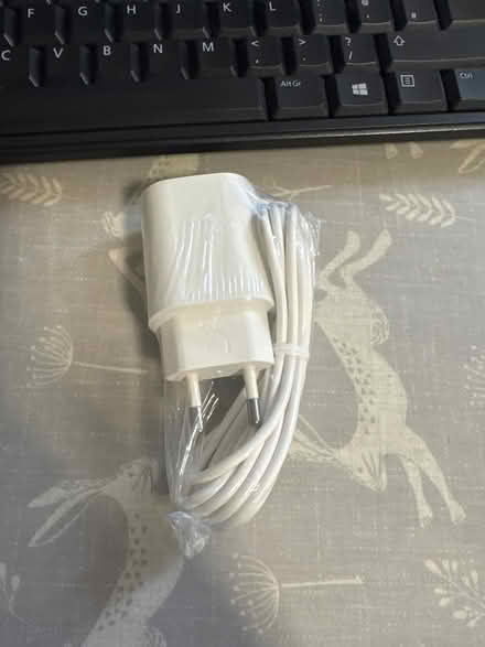 Photo of free Braun tooting brush case charger (croydon) #2