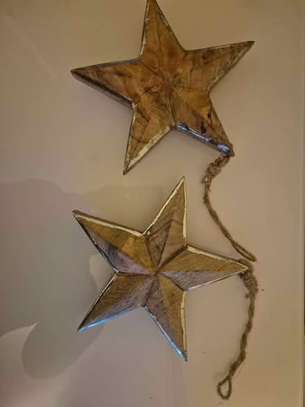 Photo of free Wooden star decorations (Sw155au, Barnes) #4