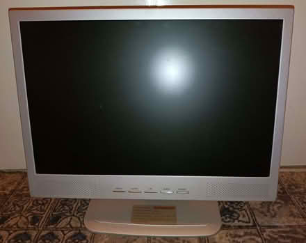Photo of free Proview EM-W15 15.4 Inch Widescreen LCD Monitor (Frankley B45) #1