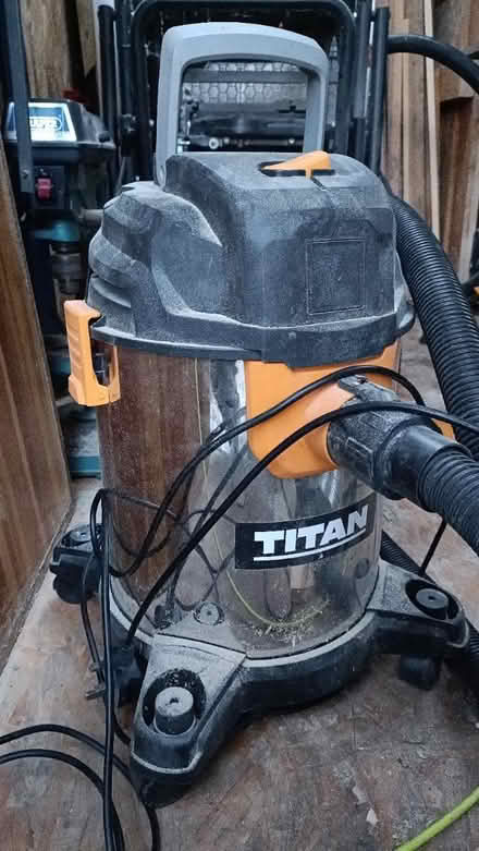 Photo of free Titan wet n dry vac needs repair (Shirley CR0) #1