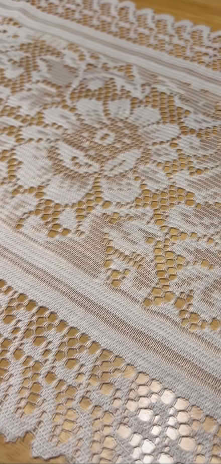 Photo of free Table Runner (Erin Mills) #2