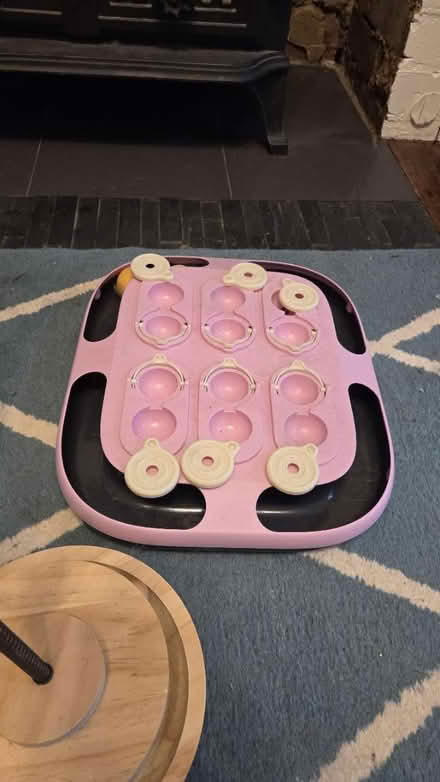 Photo of free Various cat toys (Twickenham) #2