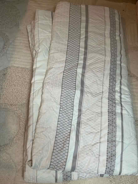 Photo of free Bed spread (Penistone S36) #1