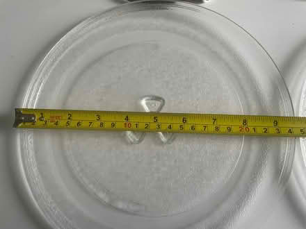 Photo of free 2 glass microwave base plates and runners (Longbarn WA2) #2