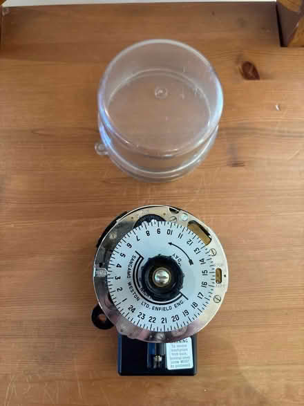 Photo of free timeswitch (Thames Ditton KT7) #2