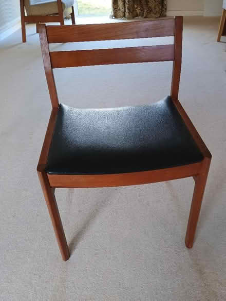 Photo of free 6 Dining Chairs (Bloomfield) #1