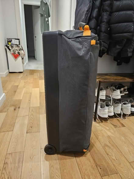 Photo of free 6 man tent (Oval Quarter SW9) #1