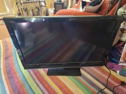 Photo of free Sony 40 inch not smart tv (Hayling Island PO11) #1