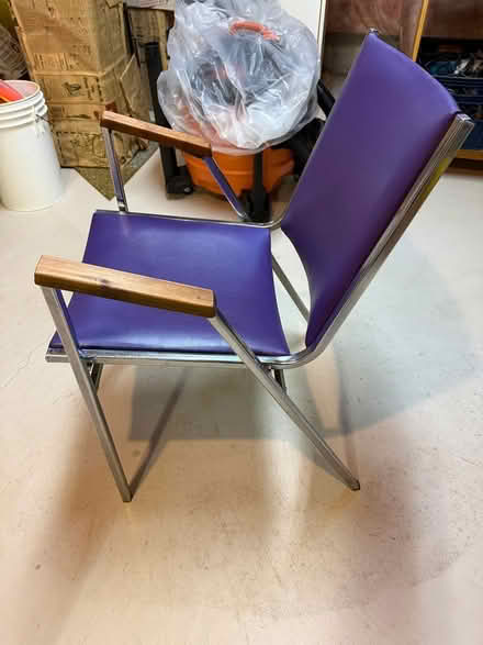 Photo of free vintage blue metal chair (Yonge & Mulock) #2