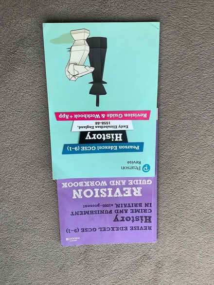 Photo of free GCSE History revision guides - Edexcel (West Hitchin SG5) #1