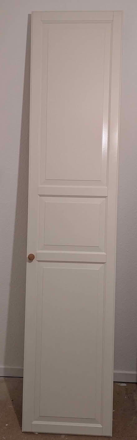 Photo of free A white Ikea Tyssedal door compatible with Pax wardrobes (Bingfield Park N1) #1