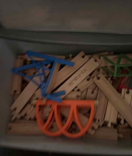 Photo of free Wooden train track (CR0) #1