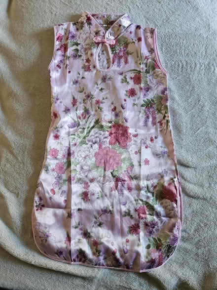 Photo of free Girl's clothes 3/4 (CR0) #3