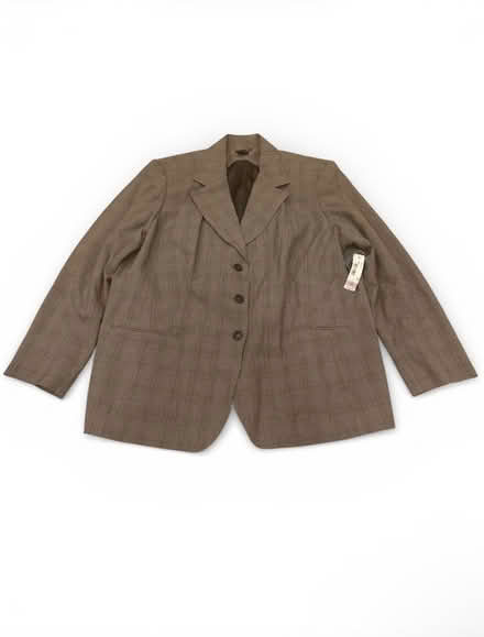 Photo of free East 5th Woman’s 2Pc Skirtsuit (Brooklyn Storage) #1