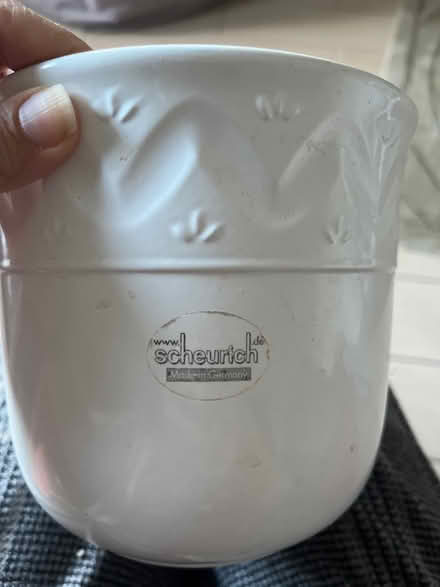 Photo of free White ceramic plant pot (N6 Highgate High Street) #1