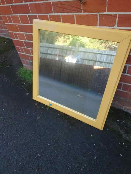 Photo of free Mirror (RG47TQ) #1