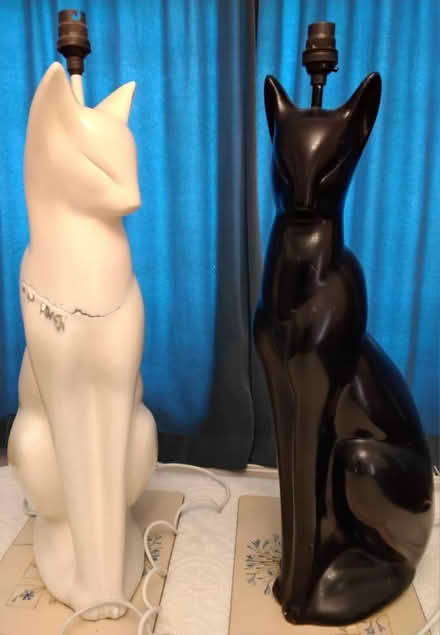 Photo of free 2 Oriental/Siamese Cat Lamps (DA1) #1