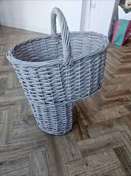 Photo of Stairs basket (Westgate LA3) #1