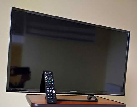 Photo of free Panasonic Viera 32" TV (Daniell Way, Chester CH3 5XH) #1