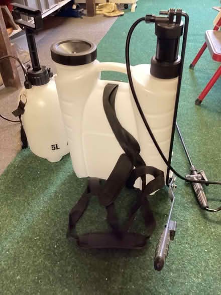 Photo of free Hand pump water sprayers, spare or repair (Horspath OX33) #3