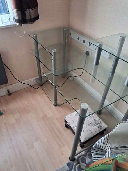 Photo of free Computer desk (Great Parndon CM19) #1