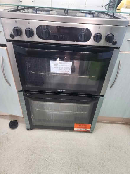 Photo of free Hotpoint plug in cooker (Nw9 colindale) #1