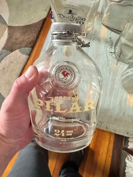 Photo of free Glass bottles/vase (Woodridge (20018)) #4