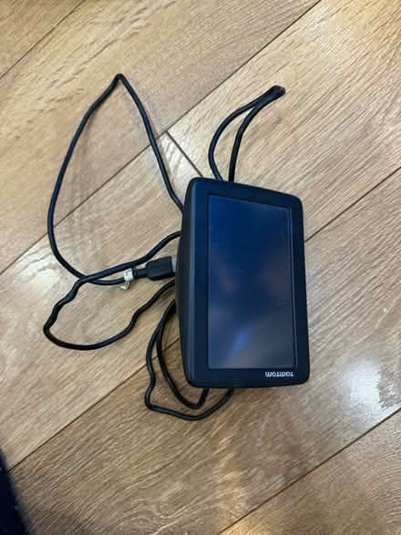 Photo of free Sat nav - unsure if works (ha28qz) #1