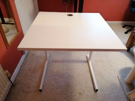 Photo of free Desk 80x80cm (Stirchley B30) #2