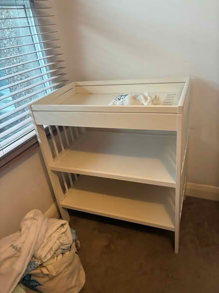 Photo of free Changing table (Sw11 2ng) #1