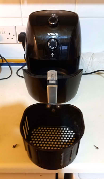 Photo of free Compact Tower Air Fryer (Shrewsbury SY1) #1