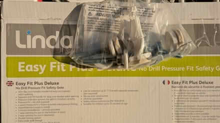 Photo of free Stair Gate hardly used. (Lindam) (OX25 Steeple Aston) #3