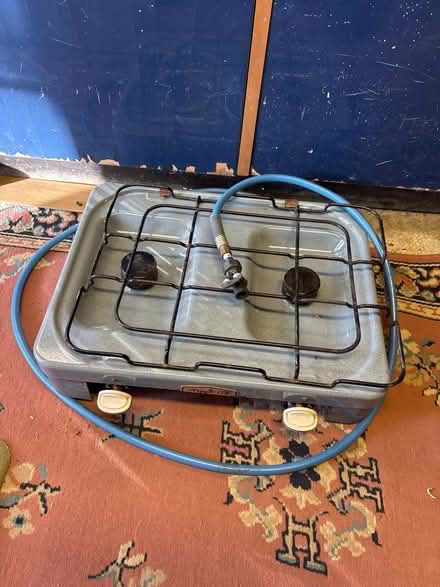 Photo of free gas burner stove (Thames Ditton KT7) #1