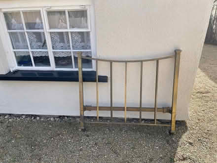 Photo of free Vintage brass bed, comprising two ends and connecting beams (Sutton Pools OX14) #2