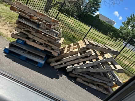 Photo of free wood pallets (Framingham / Near BJ’S & YMCA) #2