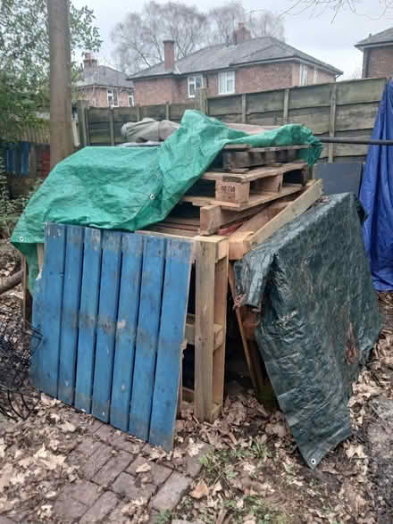 Photo of free Pallets approx 12 (M30 eccles) #1