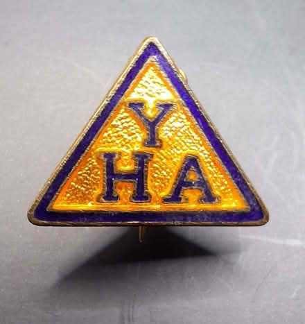 Photo of free Vintage YHA pin badge (Epping CM16) #1