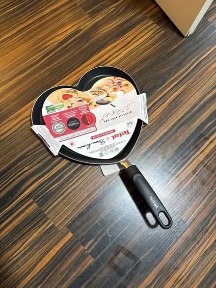 Photo of free Heart Shaped Crepe Pan (Ware SG12) #1