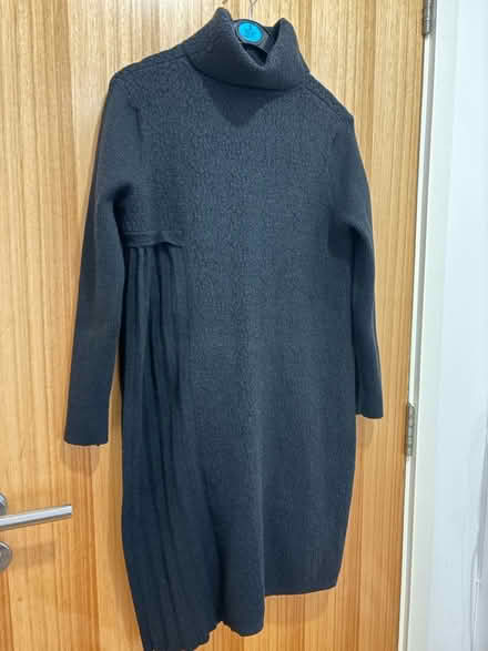 Photo of free Women’s clothing (Gateway south LS9) #4