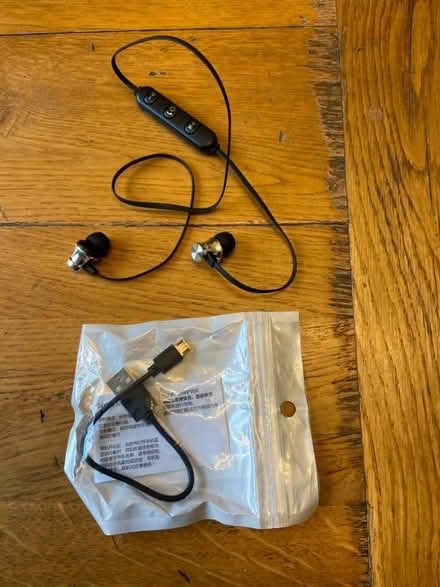 Photo of free Bluetooth headphones (Amersham Common HP7) #1