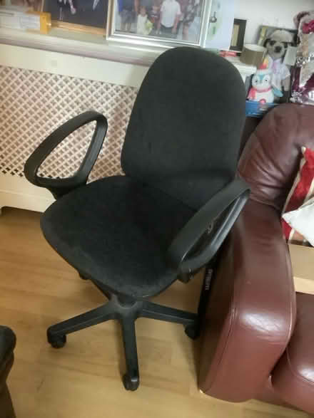 Photo of free Swivel office chair (Aldrington BN3) #1