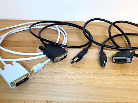 Photo of free Various video connection cables VGA, DVI, HDMI etc (Llandrindod LD1) #3