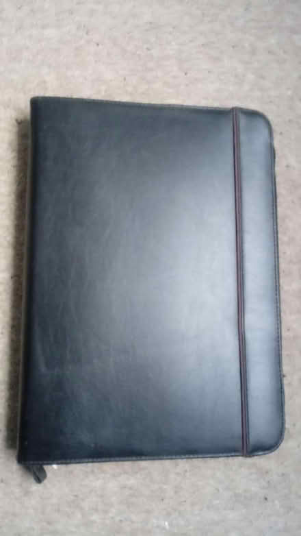 Photo of free Portfolio/organiser file (Bennetts Rd, Horsham) #2