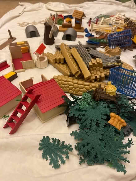 Photo of free Bits and pieces of model farm - no animals! (Bedford MK40) #2